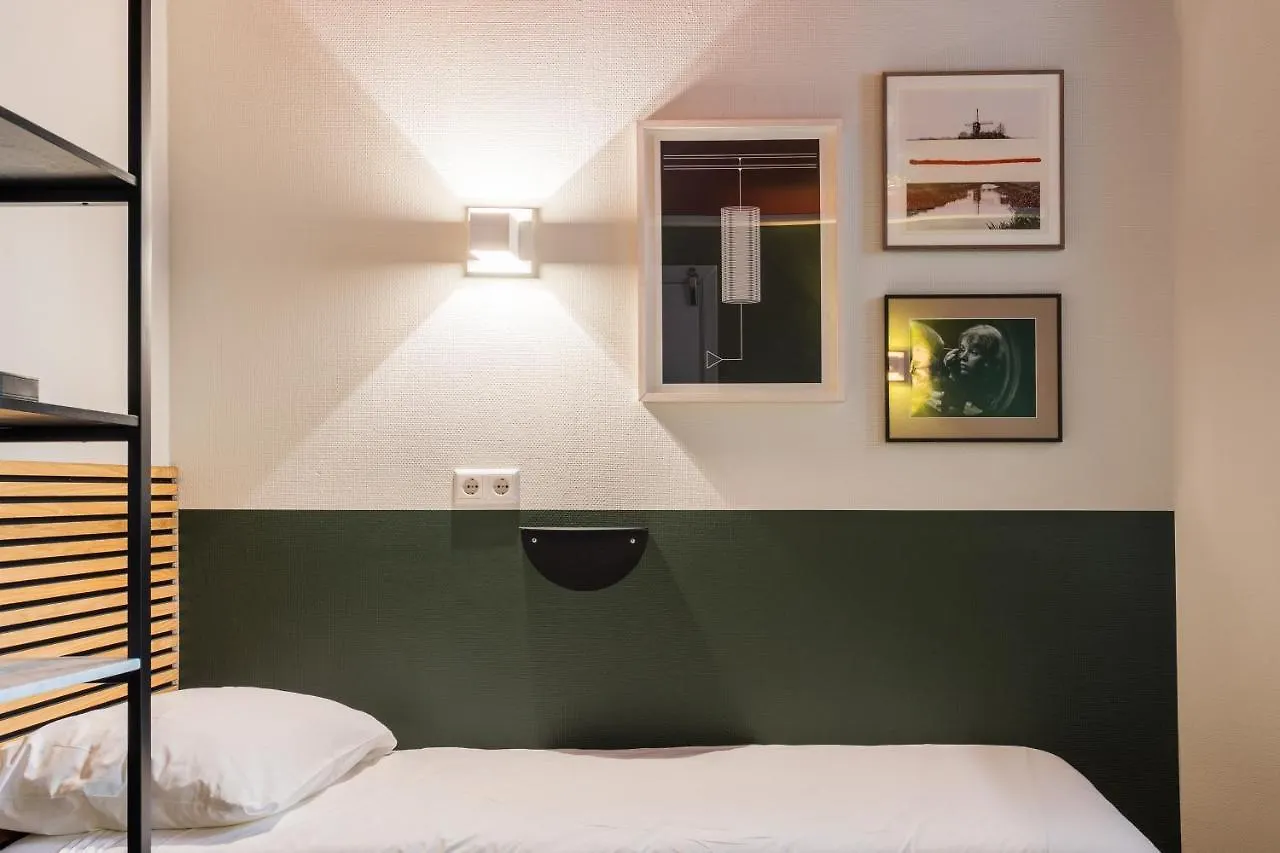 Weber Hotel 117 Netherlands