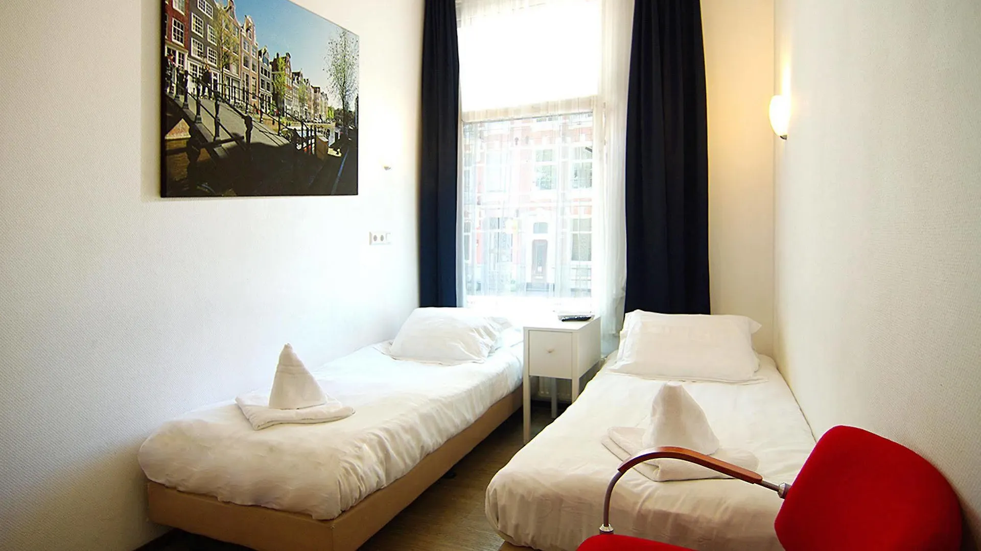 Weber Hotel 117